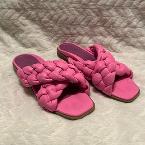 Vionic Kalina braided slides